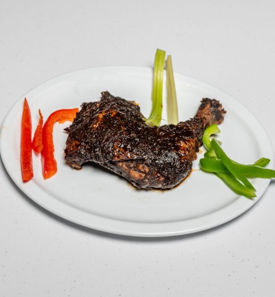 CarribeanMoonRestaurantBarAndGrill_JerkChicken_2880x2304